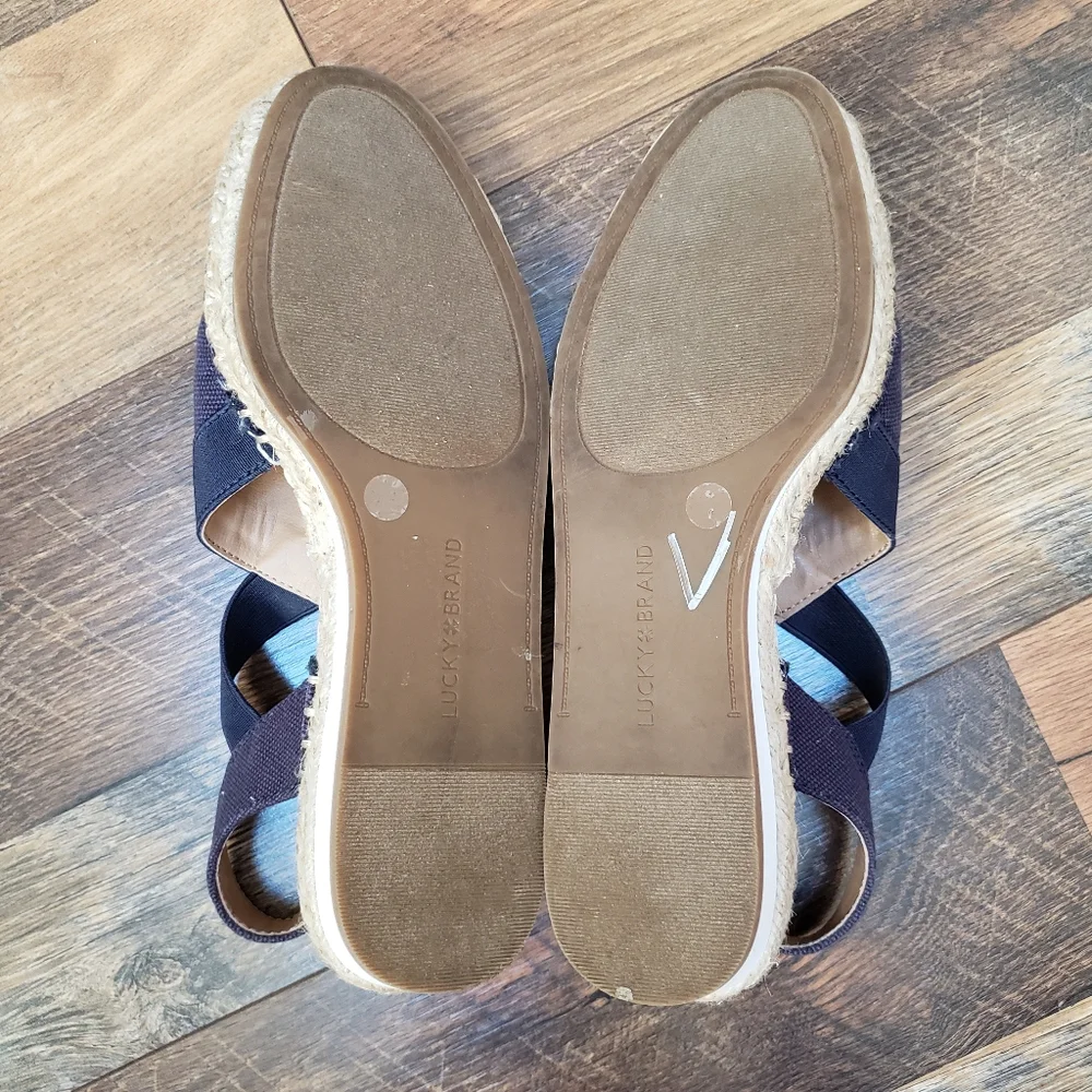 Lucky Brand Rifka Blue Canvas Closed Toe Espadrille Sandal, Size 7